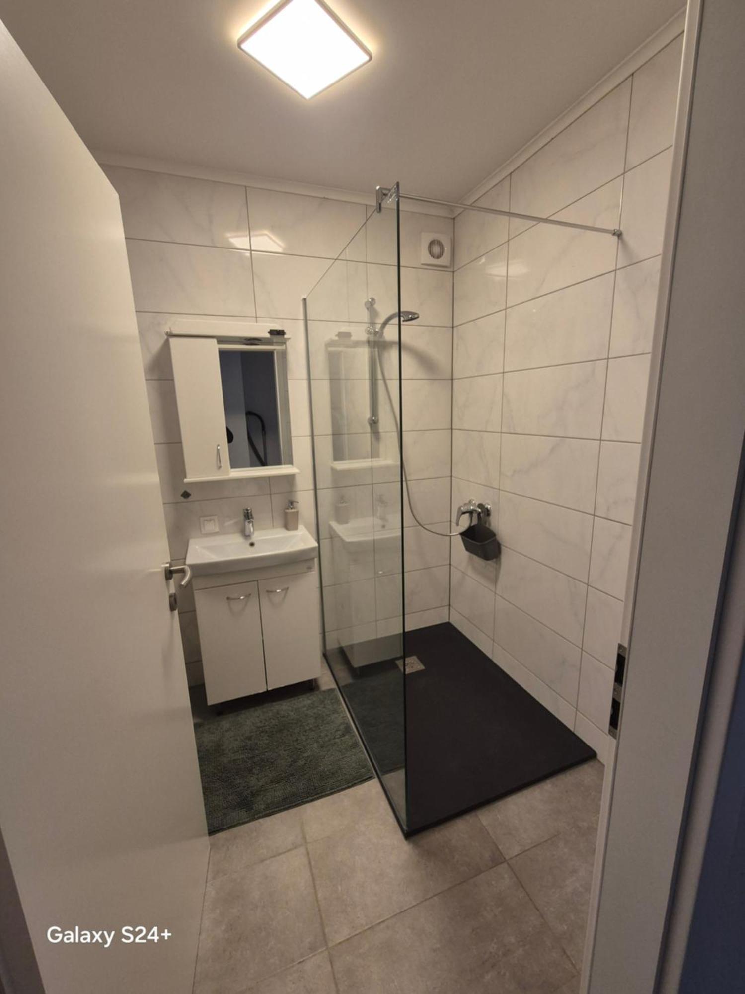 Appartement Dael à Leoben  Extérieur photo